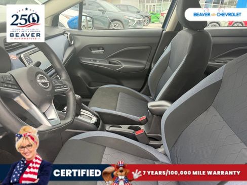 Used 2024 Nissan Versa SV FWD image 8