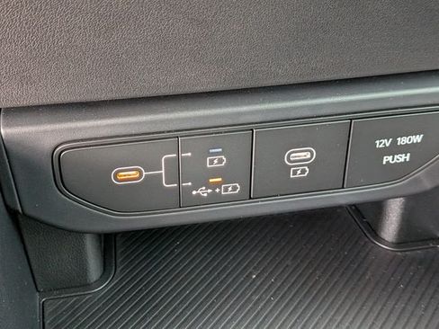 New 2025 Kia K4 FWD image 22