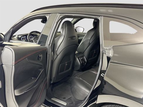 Used 2021 Aston Martin DBX image 23