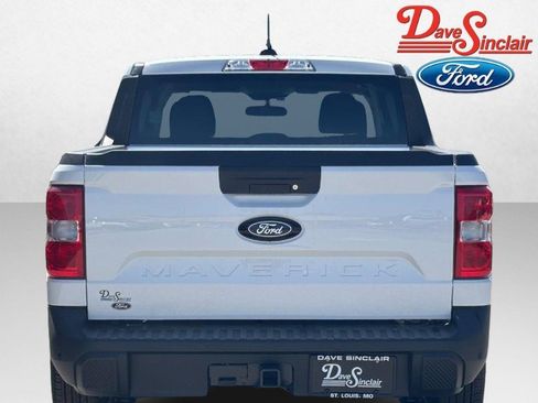 New 2026 Ford Maverick XLT w/ XLT Luxury Package FWD image 8