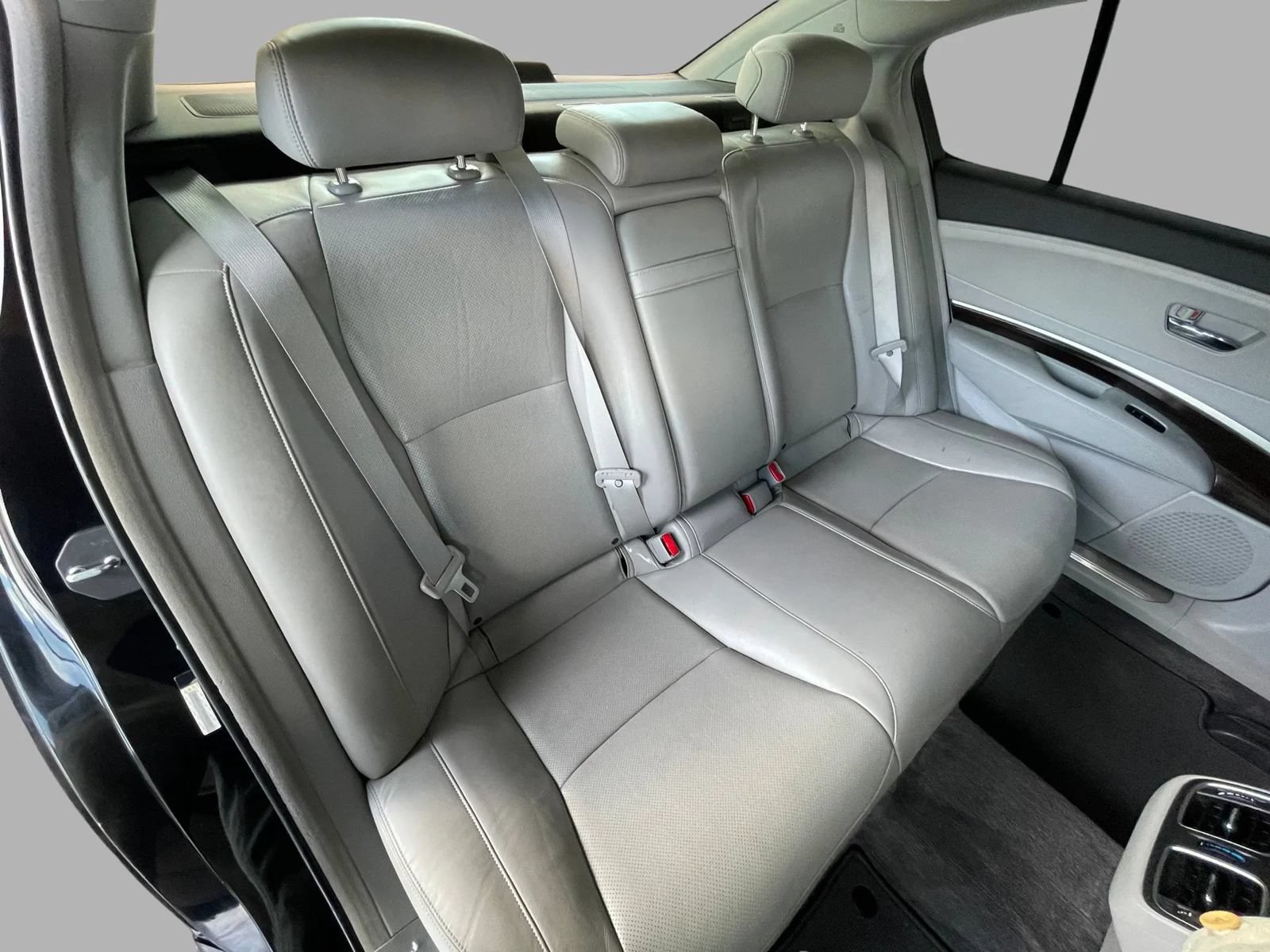 Used 2015 Acura RLX w/ Technology Package FWD image 27
