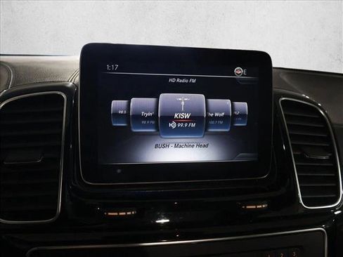 Used 2017 Mercedes-Benz GLS 450 4MATIC image 18