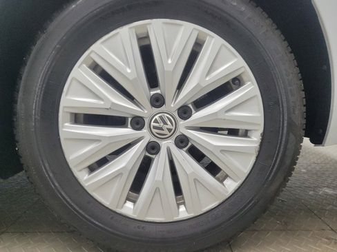 Used 2019 Volkswagen Jetta S w/ Driver Assistance Package FWD image 31
