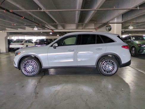 Used 2026 Mercedes-Benz GLC 300 image 9