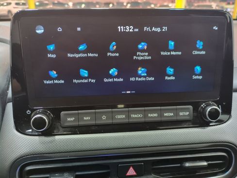 Certified 2023 Hyundai Kona SEL w/ Convenience Package AWD/4WD image 24