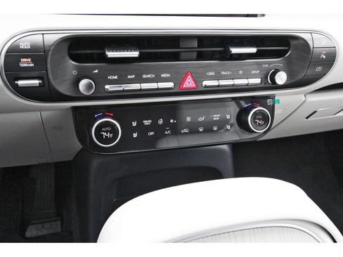 Certified 2026 Hyundai Palisade Calligraphy AWD/4WD image 26
