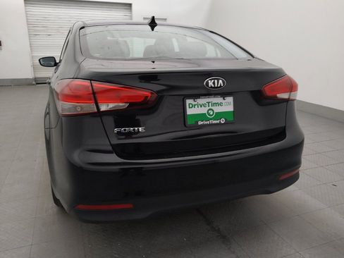 Used 2017 Kia Forte LX w/ LX Popular Package FWD image 6