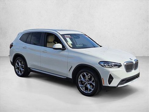 Used 2024 BMW X3 sDrive30i w/ Premium Package image 3