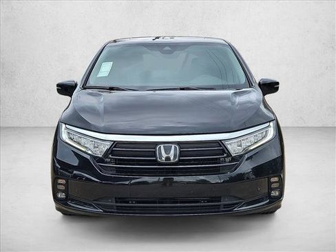 Used 2021 Honda Odyssey Touring image 2