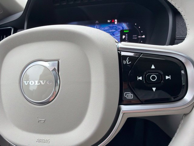 New 2026 Volvo XC90 T8 Ultra w/ Protection Package Premier AWD/4WD image 23
