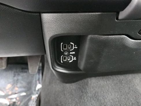 Used 2022 RAM 2500 Big Horn w/ Level A Equipment Group AWD/4WD image 19