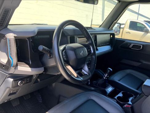 Used 2022 Ford Bronco Black Diamond AWD/4WD image 2