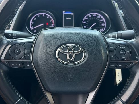 Used 2021 Toyota Camry SE FWD image 23