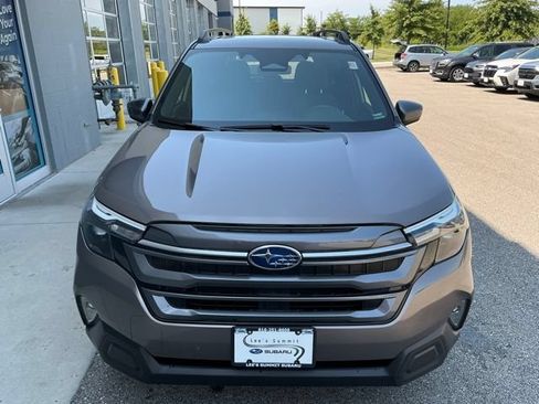 Certified 2025 Subaru Forester Premium AWD/4WD image 9