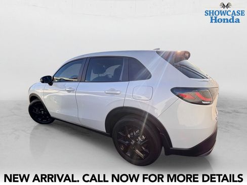 Used 2025 Honda HR-V Sport image 4