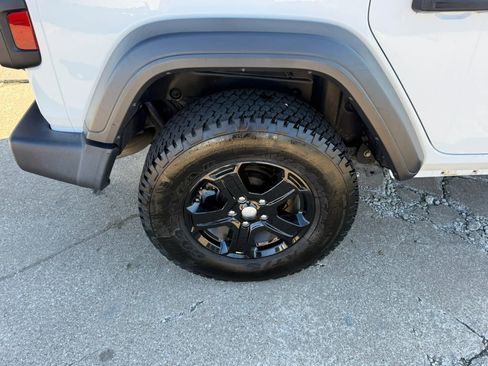 Used 2019 Jeep Wrangler Unlimited Sport S image 44