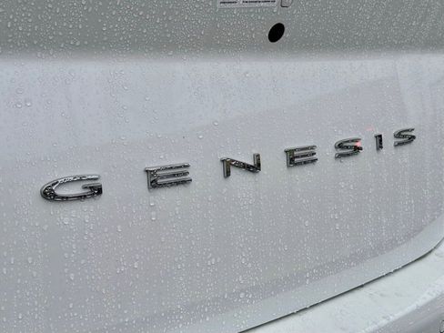 Used 2025 Genesis G70 2.5T w/ Sport Prestige Package image 14