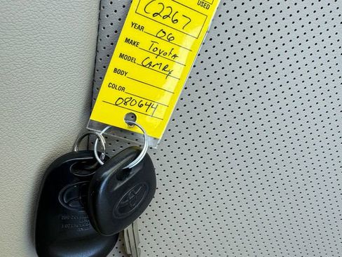 Used 2006 Toyota Solara SE FWD image 22