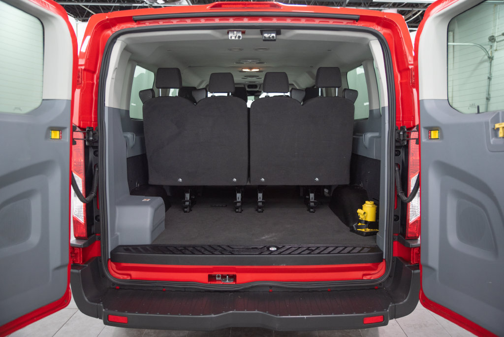 Used 2018 Ford Transit 350 XL RWD image 12
