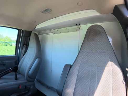Used 2020 Chevrolet Express 3500 w/ Power Convenience Package RWD image 5