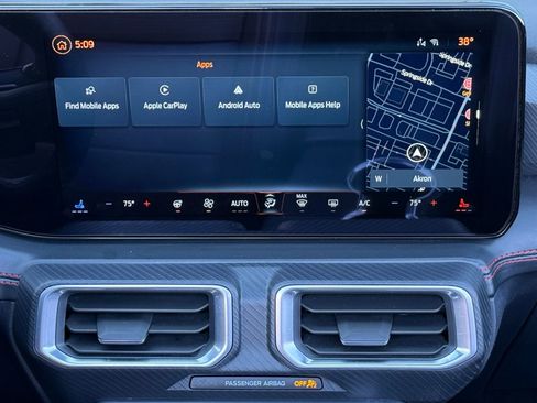 Used 2024 Ford Mustang GT Premium image 19