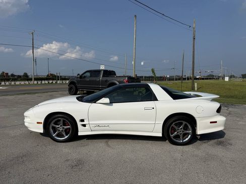 Used 2002 Pontiac Firebird Trans Am w/ SLP Firehawk Pkg RWD image 3