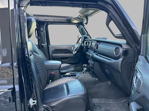 Used 2021 Jeep Wrangler Unlimited Sahara image 19