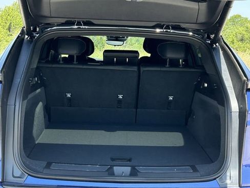 New 2025 Cadillac XT5 Premium Luxury image 9