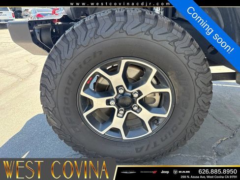 Used 2021 Jeep Wrangler Unlimited Rubicon AWD/4WD image 4