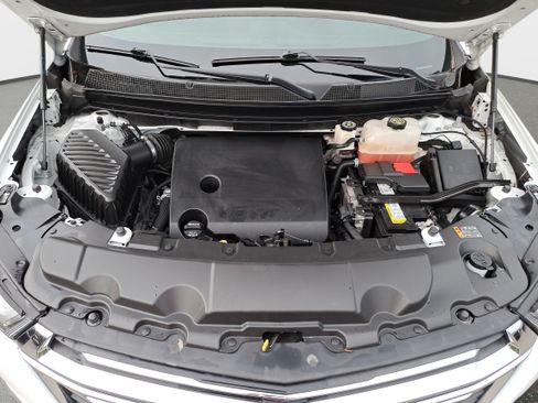Used 2022 Chevrolet Traverse LT FWD image 30