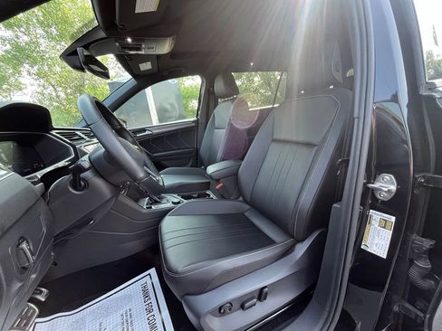 Certified 2024 Volkswagen Tiguan SE R-Line AWD/4WD image 11