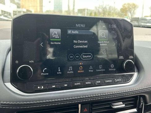 Used 2023 Nissan Rogue SL w/ SL Premium Package image 16