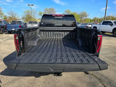 New 2026 GMC Sierra 2500 AT4X AWD/4WD image 30