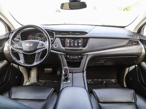 Used 2019 Cadillac XT5 Luxury image 12
