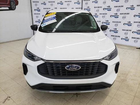 Certified 2023 Ford Escape Active w/ Tech Pack #1 AWD/4WD image 2