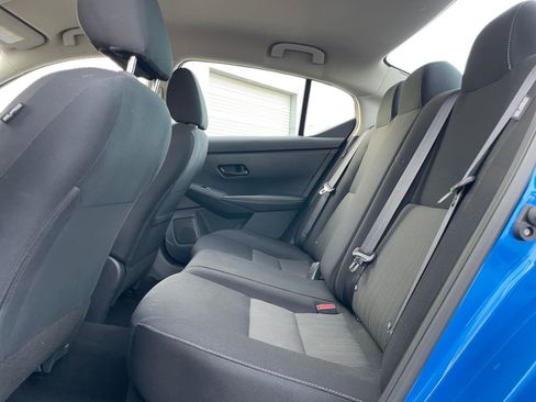 Used 2025 Nissan Sentra SV image 24