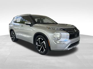 Used 2024 Mitsubishi Outlander SEL FWD video 2