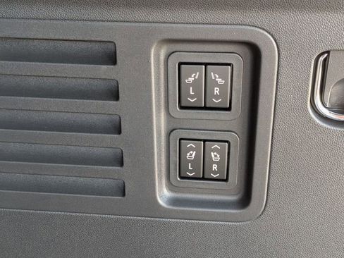 New 2026 Chevrolet Traverse RS image 35