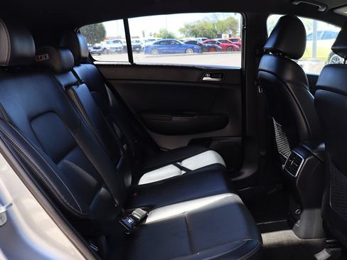 Used 2020 Kia Sportage S FWD image 27