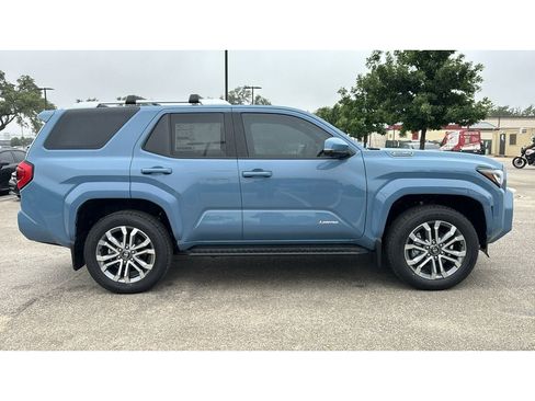 New 2026 Toyota 4Runner Limited AWD/4WD image 10