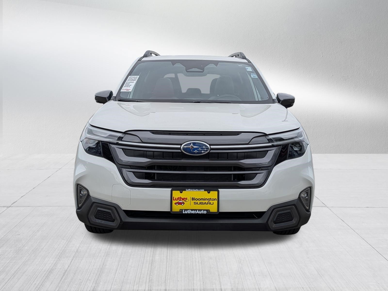 Used 2025 Subaru Forester Limited AWD/4WD image 2