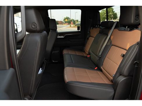 Used 2024 Chevrolet Silverado 3500 High Country w/ High Country Premium Package AWD/4WD image 13