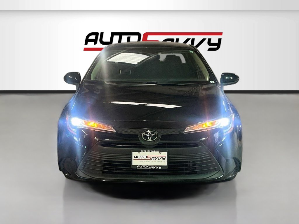 Used 2023 Toyota Corolla LE w/ Carpet Mat Package (TMS) FWD image 2
