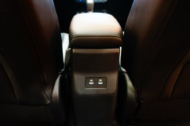Used 2025 Nissan Kicks SR w/ Illumination Package AWD/4WD image 36