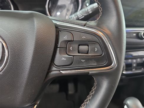 Used 2022 Buick Encore GX Select w/ Sport Touring Package image 17