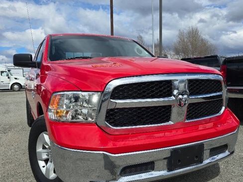 Used 2016 RAM 1500 Classic SLT AWD/4WD image 1