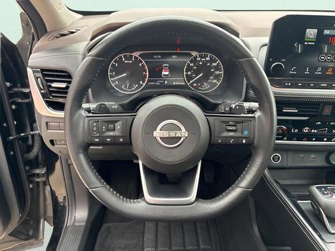 Used 2023 Nissan Rogue SL w/ SL Premium Package image 20