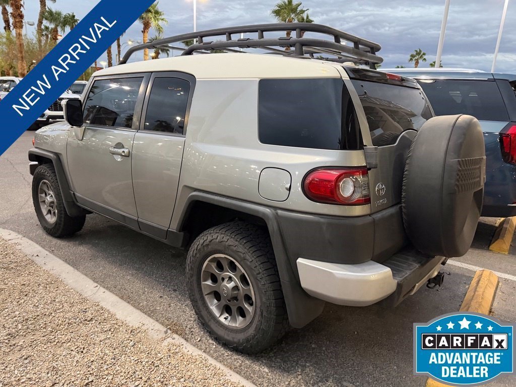 Used 2012 Toyota FJ Cruiser 4WD w/ Upgrade Pkg image 4