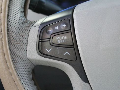 Used 2013 Toyota Sienna XLE FWD image 18