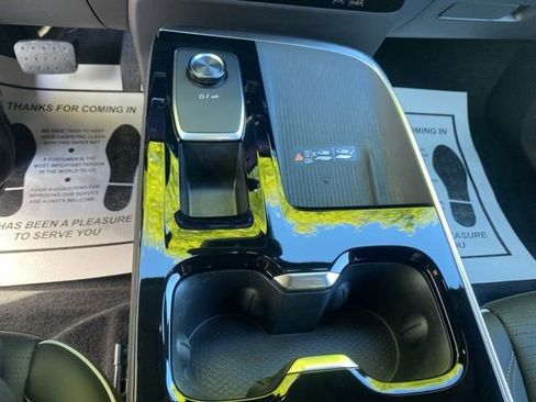 Used 2025 Buick Enclave Sport Touring image 24